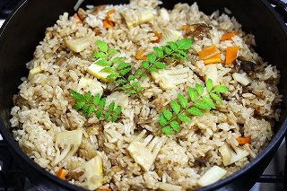 筍と舞茸の炊き込みご飯